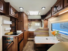 巨威房车 2019款5800