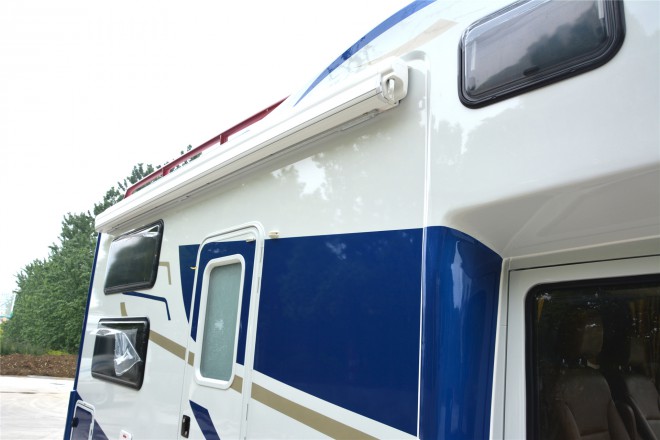 拓锐斯特依维柯C型菁英版 48.8万起 DSC_0160