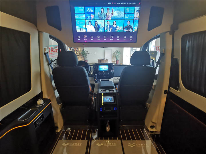 【罗伦士行政版】奔驰房车斯宾特高顶无隔7座白色现车201910251519479382