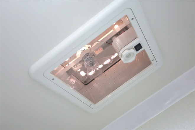 拓锐斯特依维柯C型畅游版TIC-620 55.8万起 2E1A5059