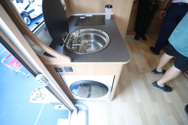 11.23杭州房车展览众房车9470ba64a1044086a2656185eaba0269