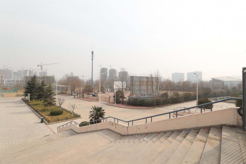 3.31郑州房车展场地河南省体育中心 WLH_2857