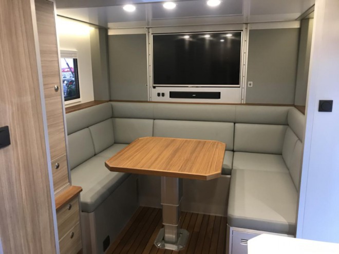 诺马迪森“驰骋者”：时尚之身，实用之体，国六C本蓝牌