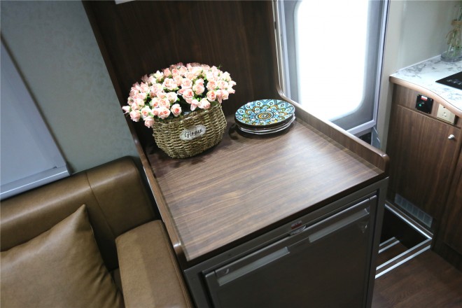 拓锐斯特依维柯C型舒适版TIC-610 52.8万起 00001367