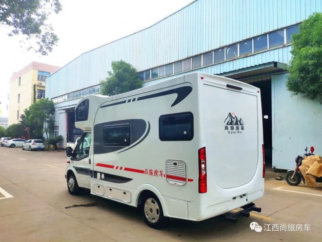 9月2日郑州房车展，尚旅福特新世代C型房车，旅行新风尚，远游越山川！52a052151c9cfe23d8fe570bef57c699