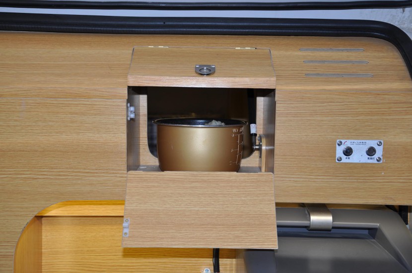 飞神房车爆款推荐：飞神小水滴年销300台，高性价比 4.68万 报名有惊喜 DSC_0577