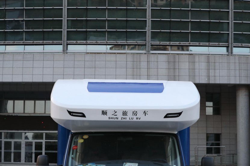 高清实拍2019款顺之旅依维柯8AT自动挡大额头C型房车（子母床款） WLH_5784