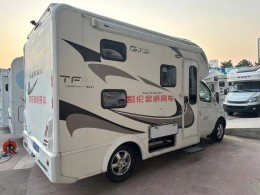 上汽大通MAXUS 2020款RV80 小额头C型