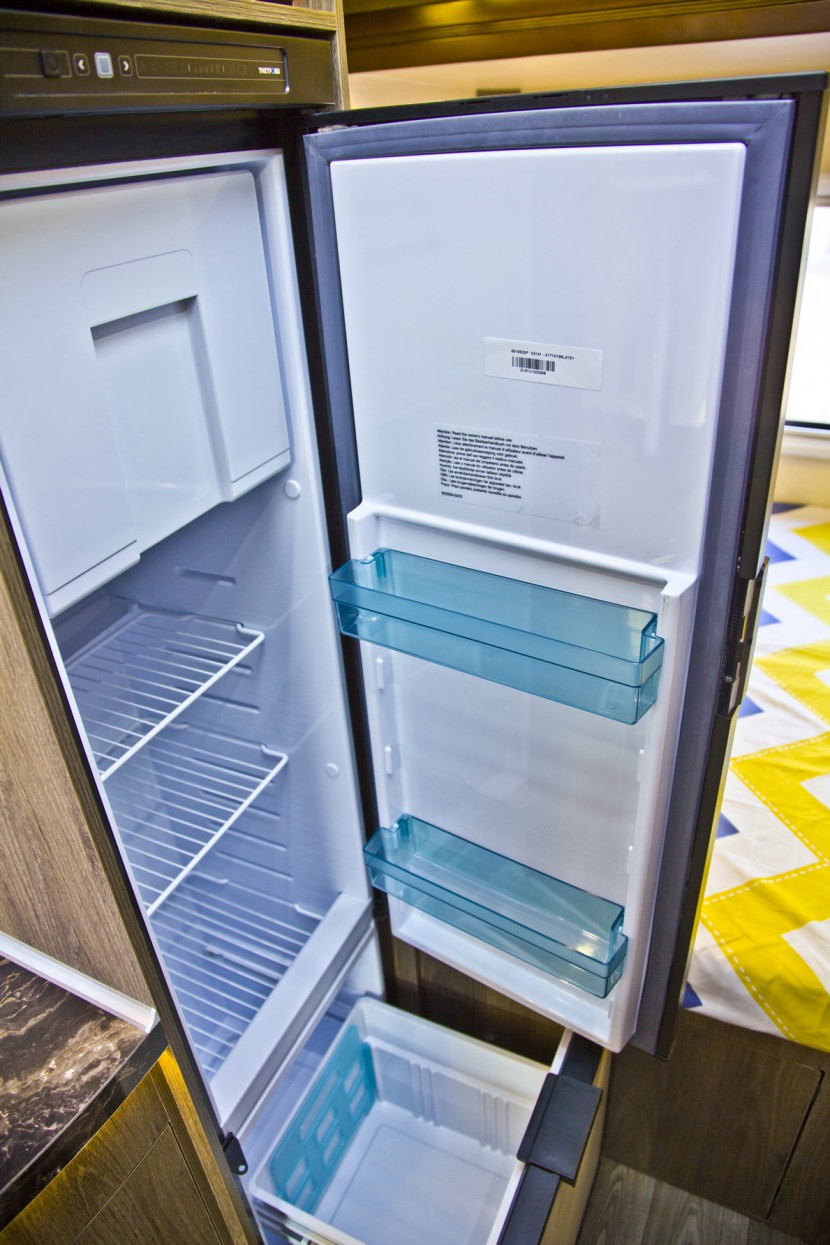 亚特房车 芳语之韵NEW DAILY 后扩展进口依维柯自动挡房车 90.8万元 IMG_5303