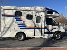 卫航 依维柯拓展房车