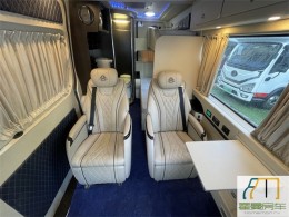 奔驰 2016款奔驰斯宾特sprinter 3.5V6汽油B型旅居房车