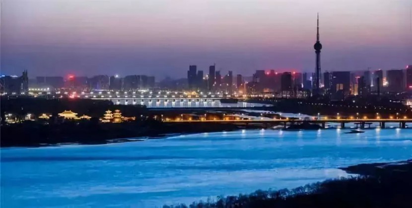 我叫洛阳，这是我2019年最新简历，请多关照！