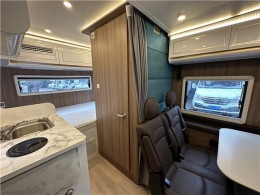上汽大通 21款RV80生活家房车