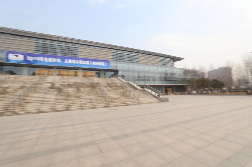 3.31郑州房车展场地河南省体育中心 WLH_3246