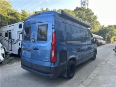 上汽大通 21款V90 B型房车