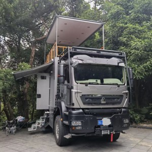 新重汽曼恩 2021款4×4重型越野房车