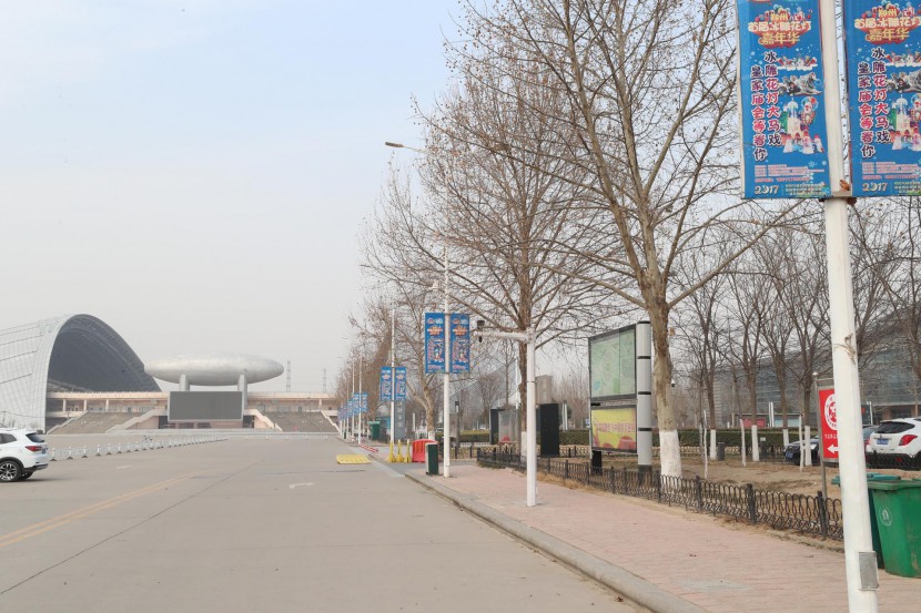 3.31郑州房车展场地河南省体育中心 WLH_3204