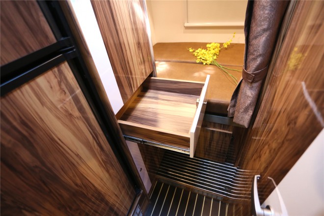 拓锐斯特依维柯C型欧霸版TIC-621  59.8万起 00001626