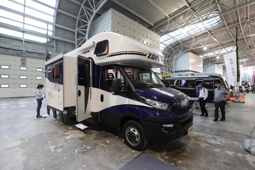 中道房车 进口依维柯中冀G8房车 92万元 WLH_6470