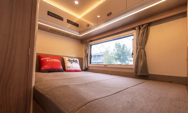 d9b45bb6f48313f3c2b047209c720718