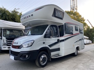 依维柯 21款览众塞拉维依维柯C型房车