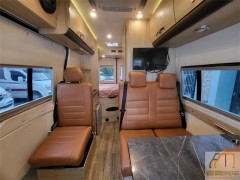 上汽大通 2017款上汽大通RV80旅行家原厂房车