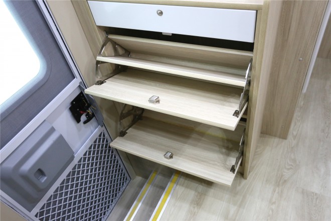 拓锐斯特依维柯C型欧亚版TIC-601 52万起 2E1A4818