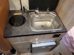 2017款上汽大通RV80旅行家原厂房车 2017款上汽大通RV80旅行家原厂房车