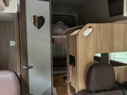 上汽大通MAXUS房车 2021款旅行家V100纵床