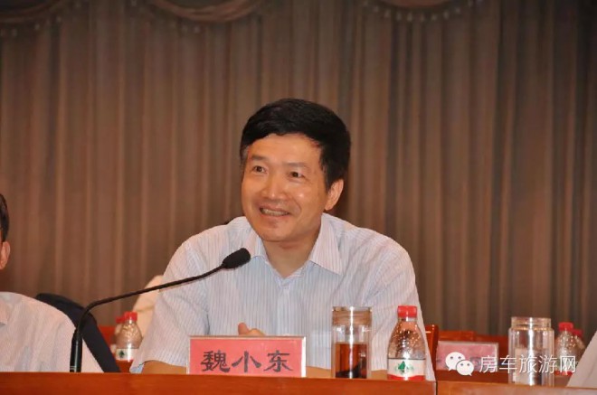 中汽协叶盛基秘书长出席2014中国（鹤壁）电子信息汽车电子电器产业发展合作交流会