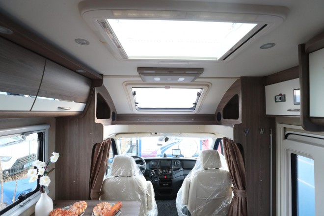 弗瑞德姆2019款全新国产依维柯自动挡T型房车锐尚版TIC-601AX 52.8万 WLH_8380