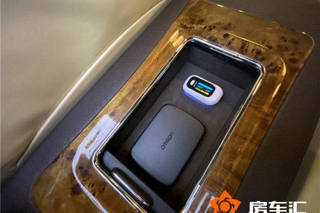 【圣母峰凯旋】奔驰商务车对坐（4+2）平顶全隔202009181455204094