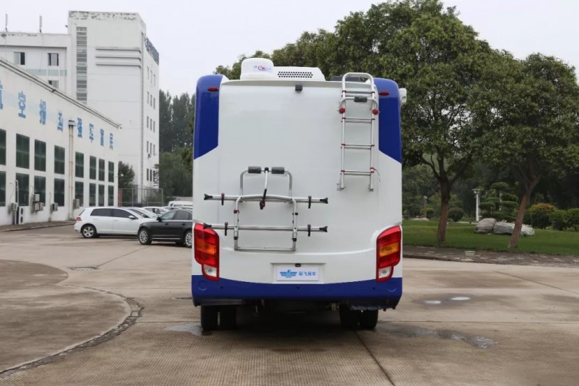 【4•12洛阳房车展】新飞房车专用汽车先进的冷藏及保温技术打造多款房车亮相展会