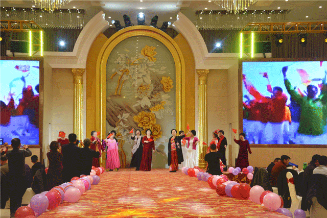 拓锐斯特房车年会盛典丨乘风破浪,砥砺前行!