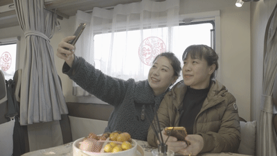 这些奔向团圆的故事，瑞弗房车陪你一起静待花开b9f9910df59b4ea0b6c177400e9fc760